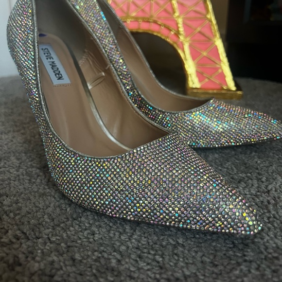 Encrusted women Steve Madden heels size 8 - Picture 2 of 6